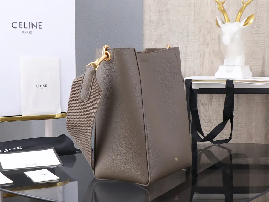 Celi NE Sangle Ultimate Versatile Bucket Bag