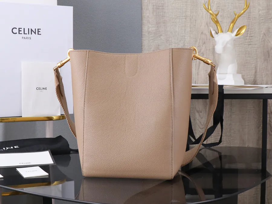 Celi NE Sangle Ultimate Versatile Bucket Bag