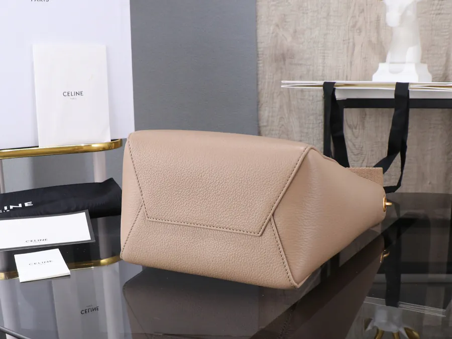 Celi NE Sangle Ultimate Versatile Bucket Bag