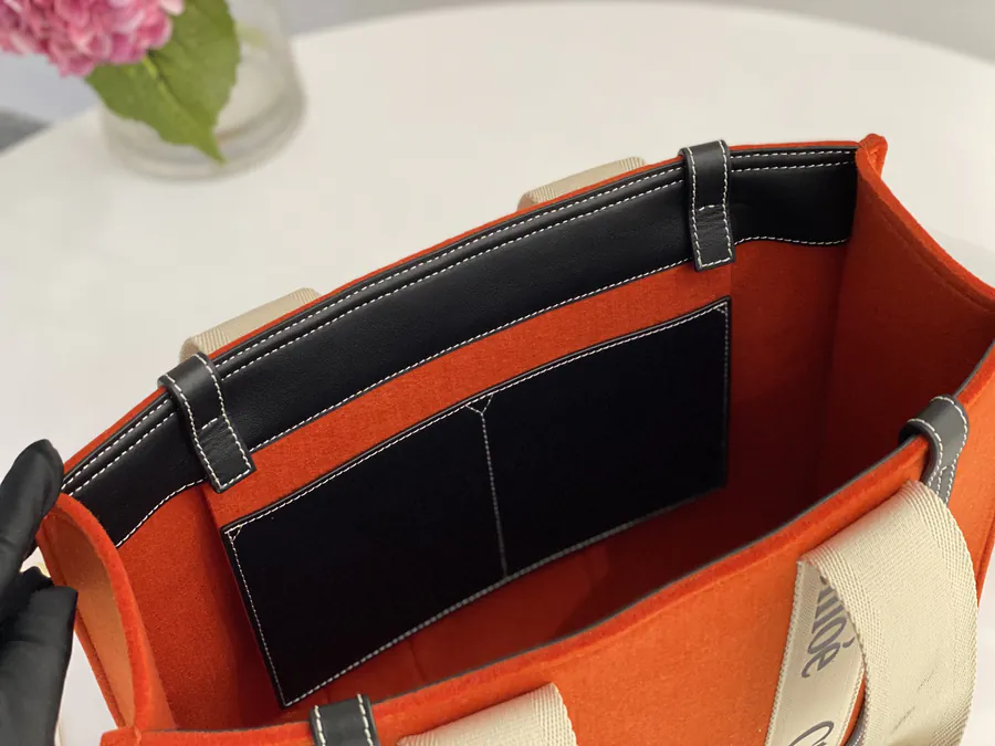 Chloe Woody Tote Medium Size