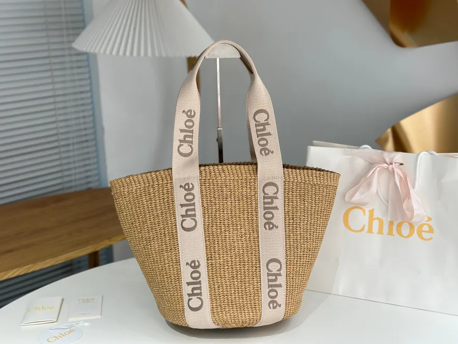 Chloe Woody Straw Bucket Bag in Soft Pink