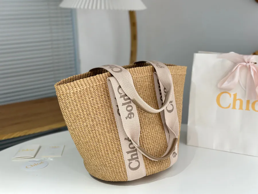 Chloe Woody Straw Bucket Bag in Soft Pink