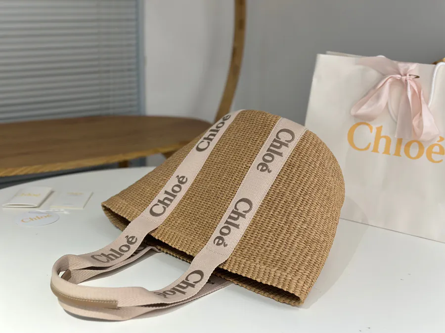 Chloe Woody Straw Bucket Bag in Soft Pink