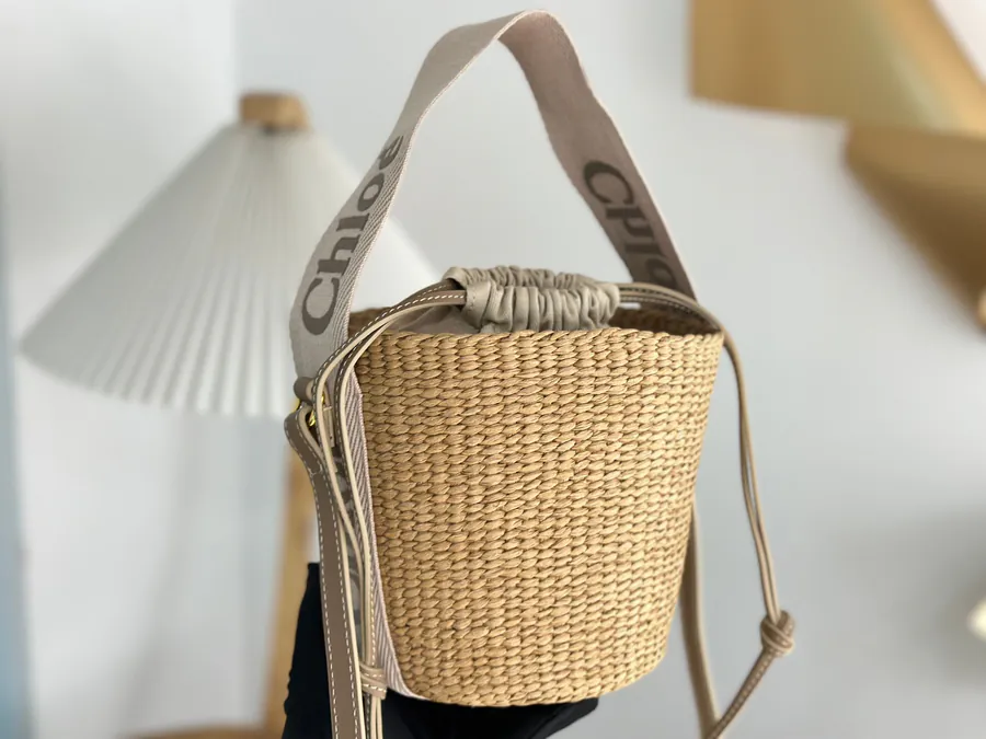Chloe Woody Straw Bucket Bag in Rosy Pink