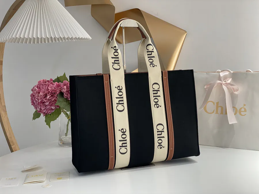 CHLOE Woody Tote Large Size