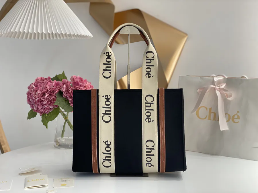 Chloé Woody Tote Medium Size