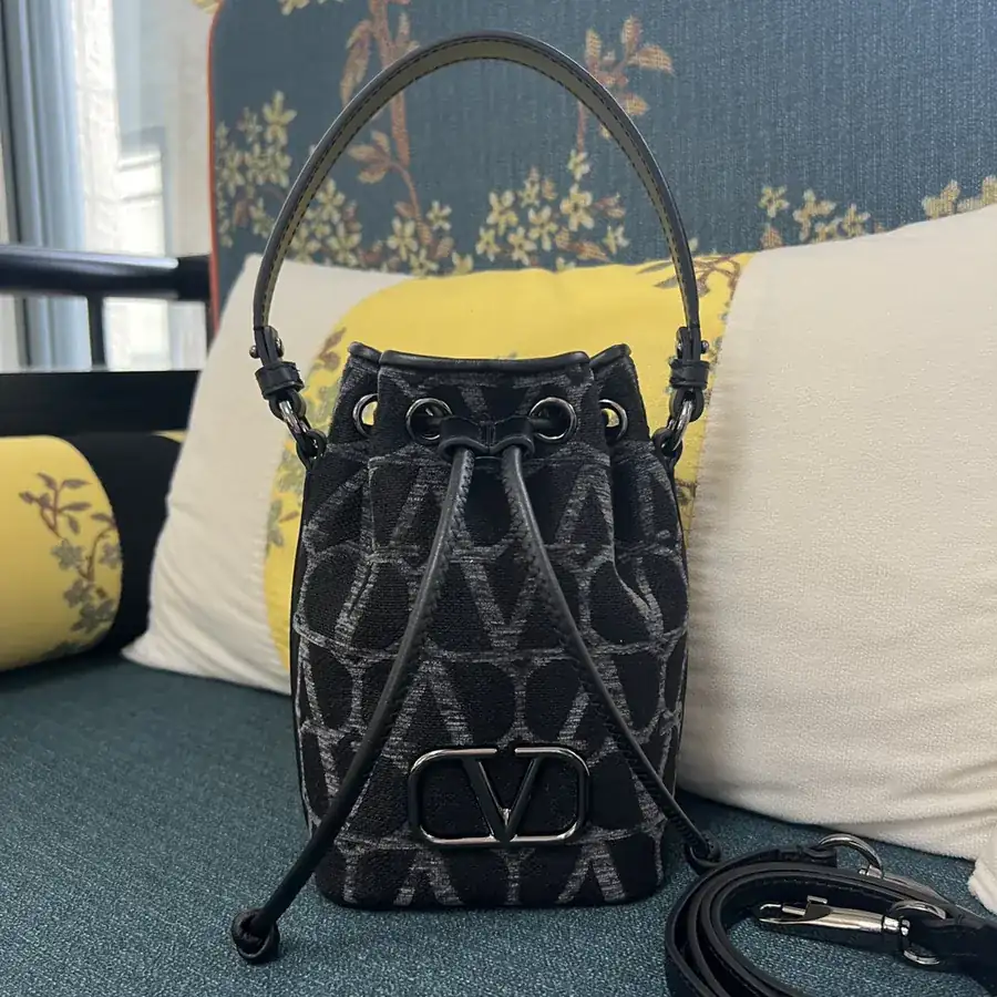 GARAVANI VLOGO Signature Mini Bucket Bag