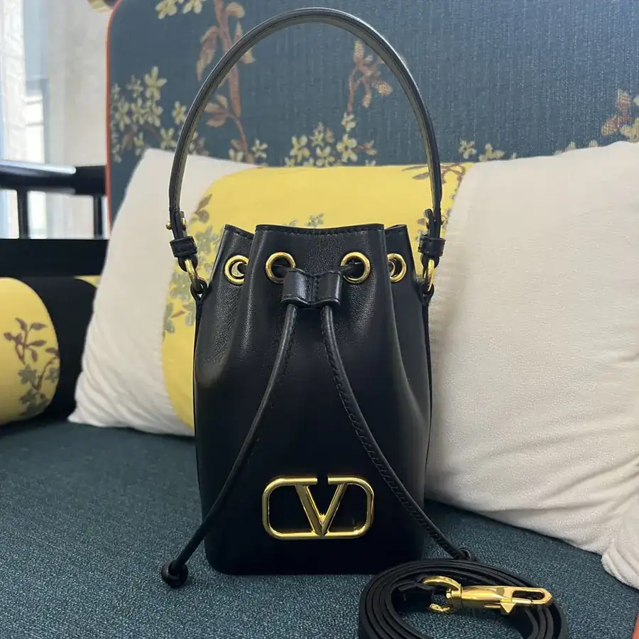 GARAVANI VLOGO Signature Mini Bucket Bag