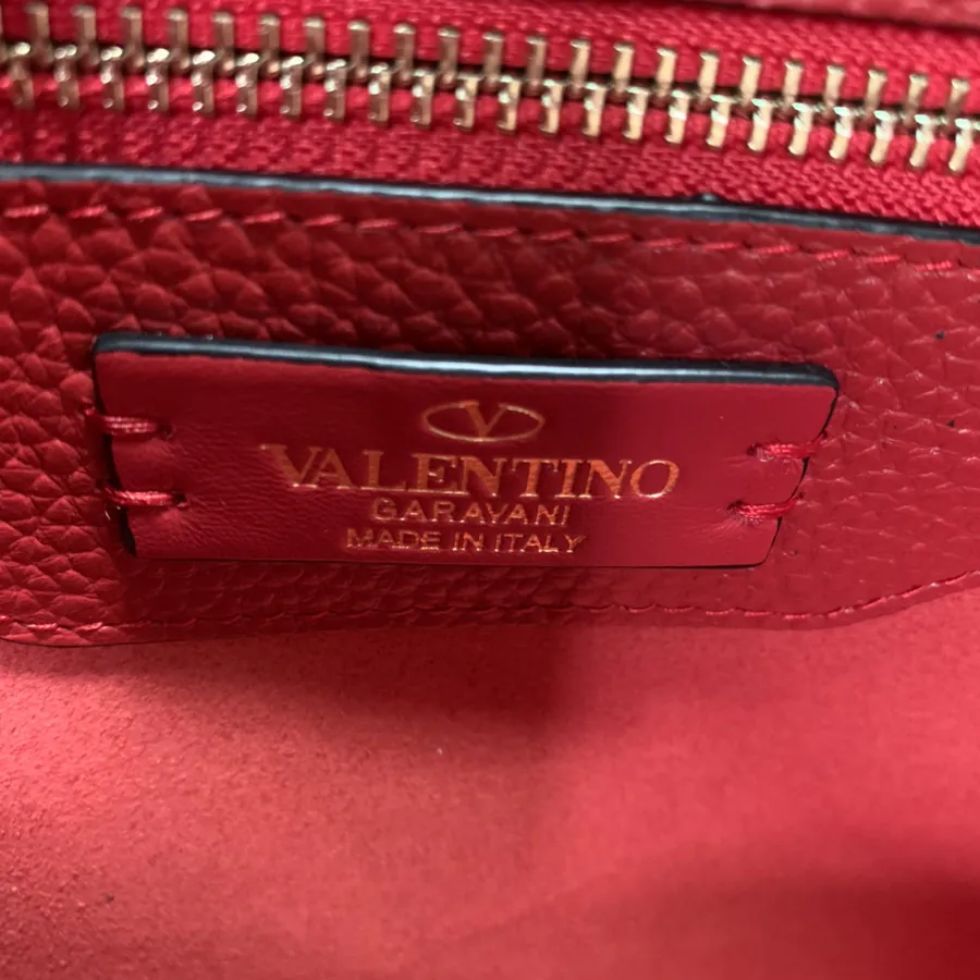 580 Garavani Rockstud Calfskin Shopping Bag with Camel Print