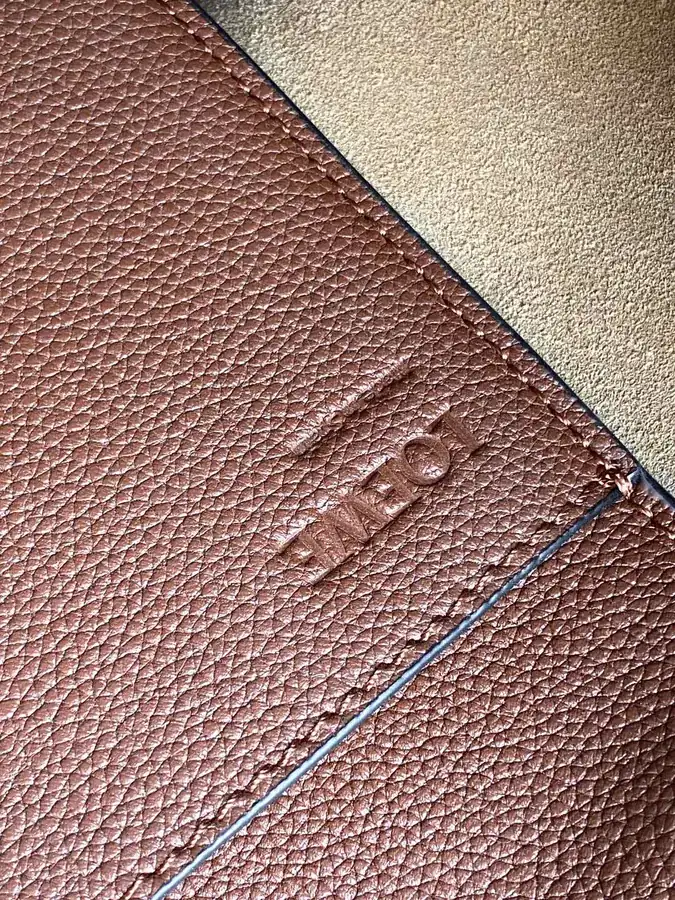 P940 LOE Classic Calfskin Buckle Horizontal Tote
