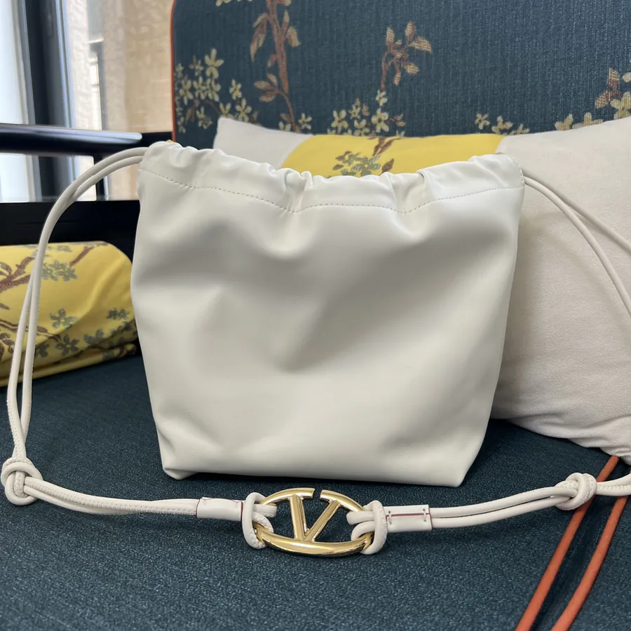 GARAVANI VLOGO POUF Bucket Bag