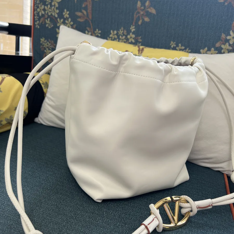 GARAVANI VLOGO POUF Bucket Bag