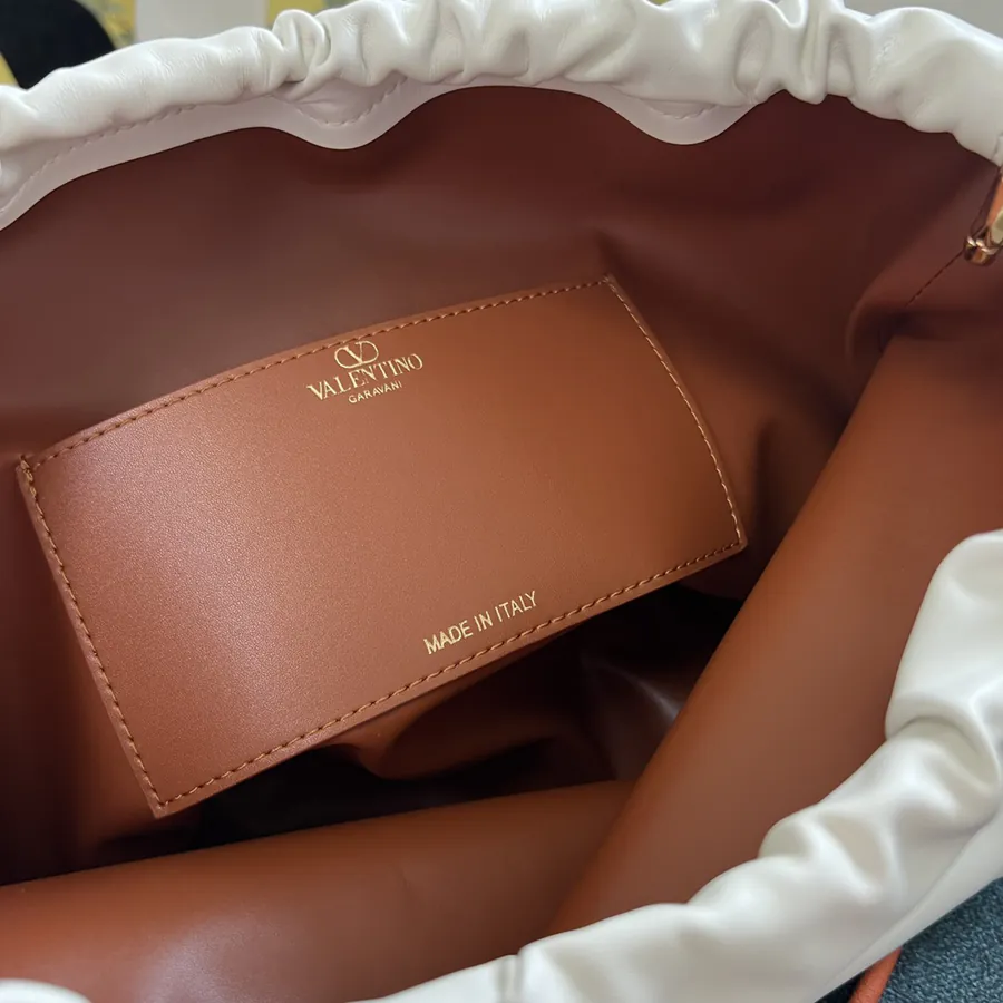 GARAVANI VLOGO POUF Bucket Bag