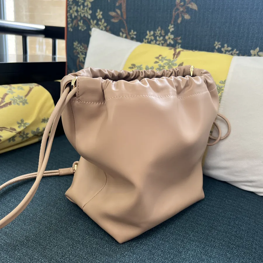GARAVANI VLOGO POUF Bucket Bag