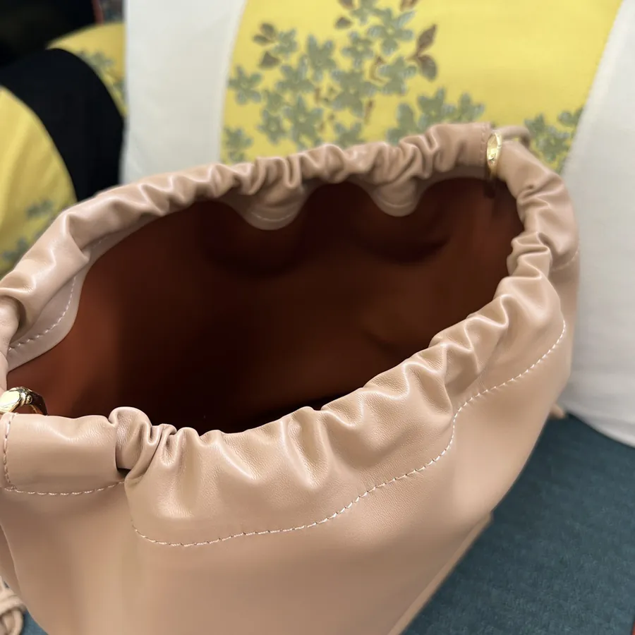 GARAVANI VLOGO POUF Bucket Bag