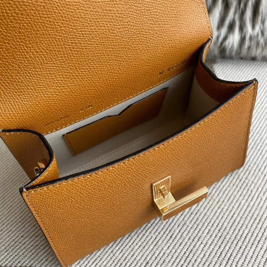 Caramel Valenza Side Handbag Classic Flip Cover Shoulder Bag