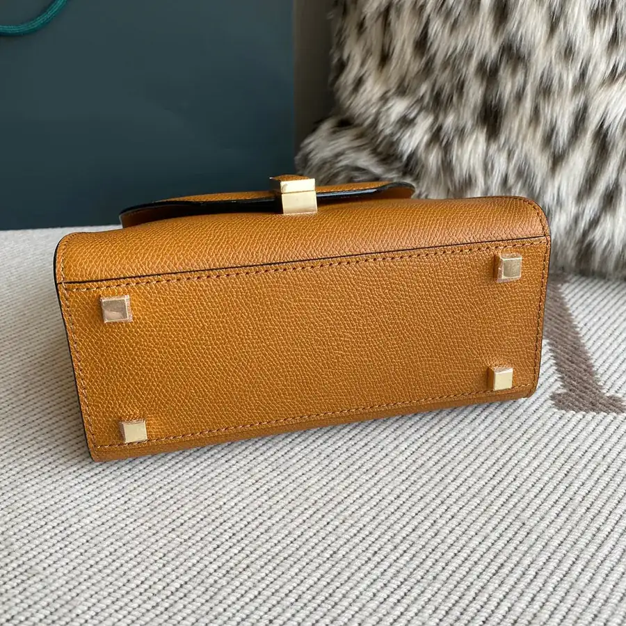 Caramel Valenza Side Handbag Classic Flip Cover Shoulder Bag