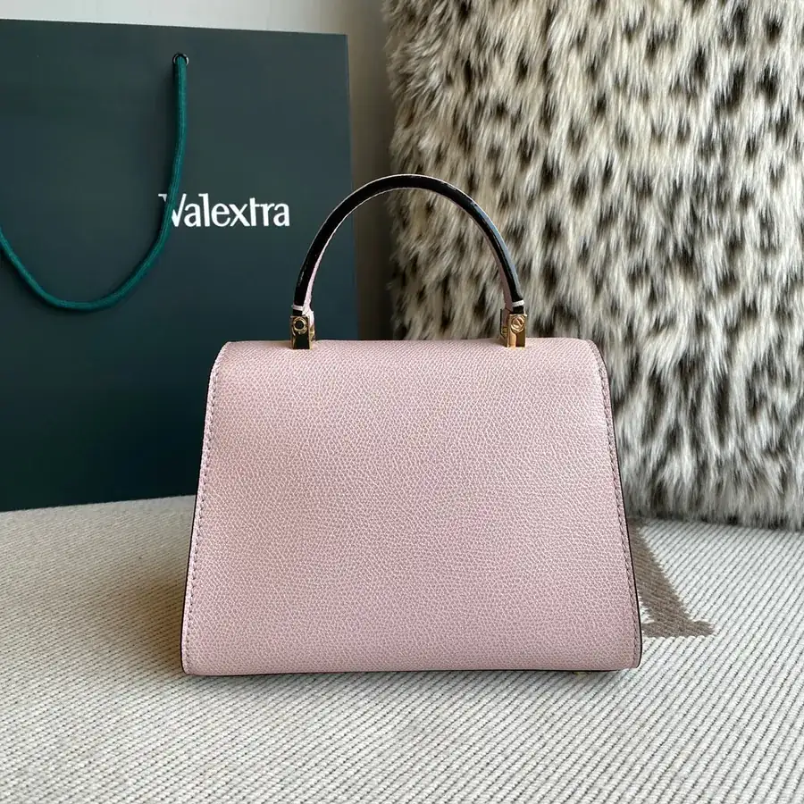 Valextra Side Handbag Classic Flip Cover Shoulder Bag