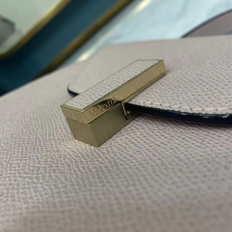Valextra Iside Minimalist Design with Grained Calfskin