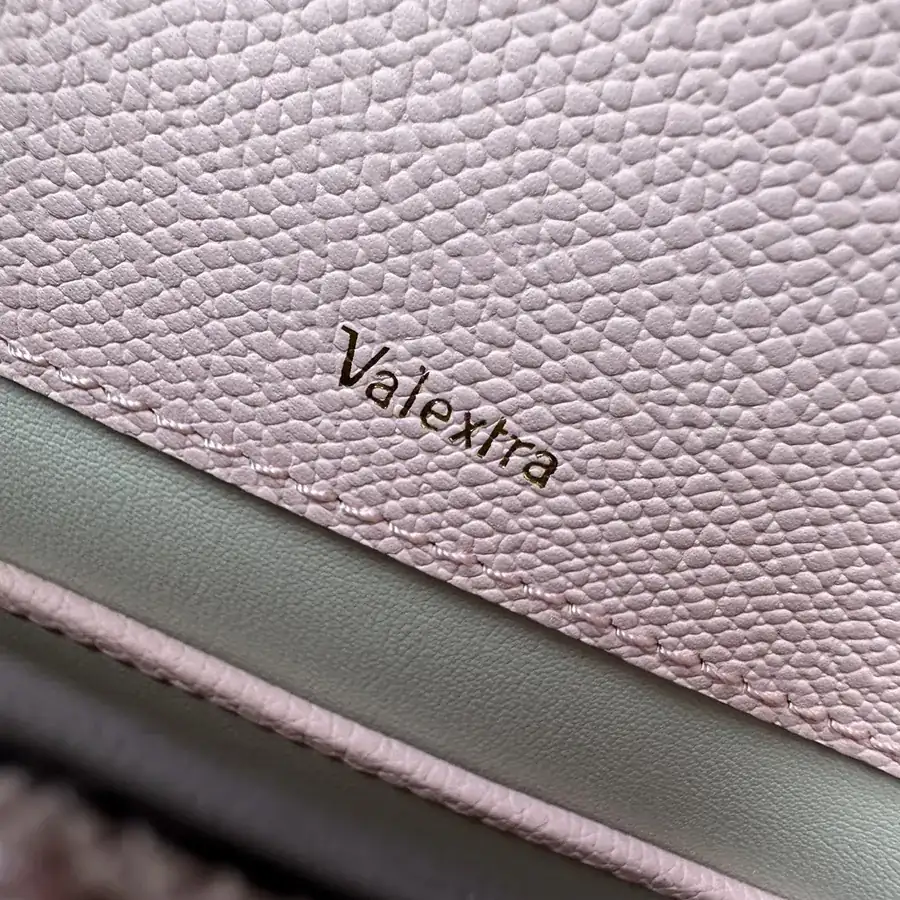 Valextra Iside Minimalist Design with Grained Calfskin