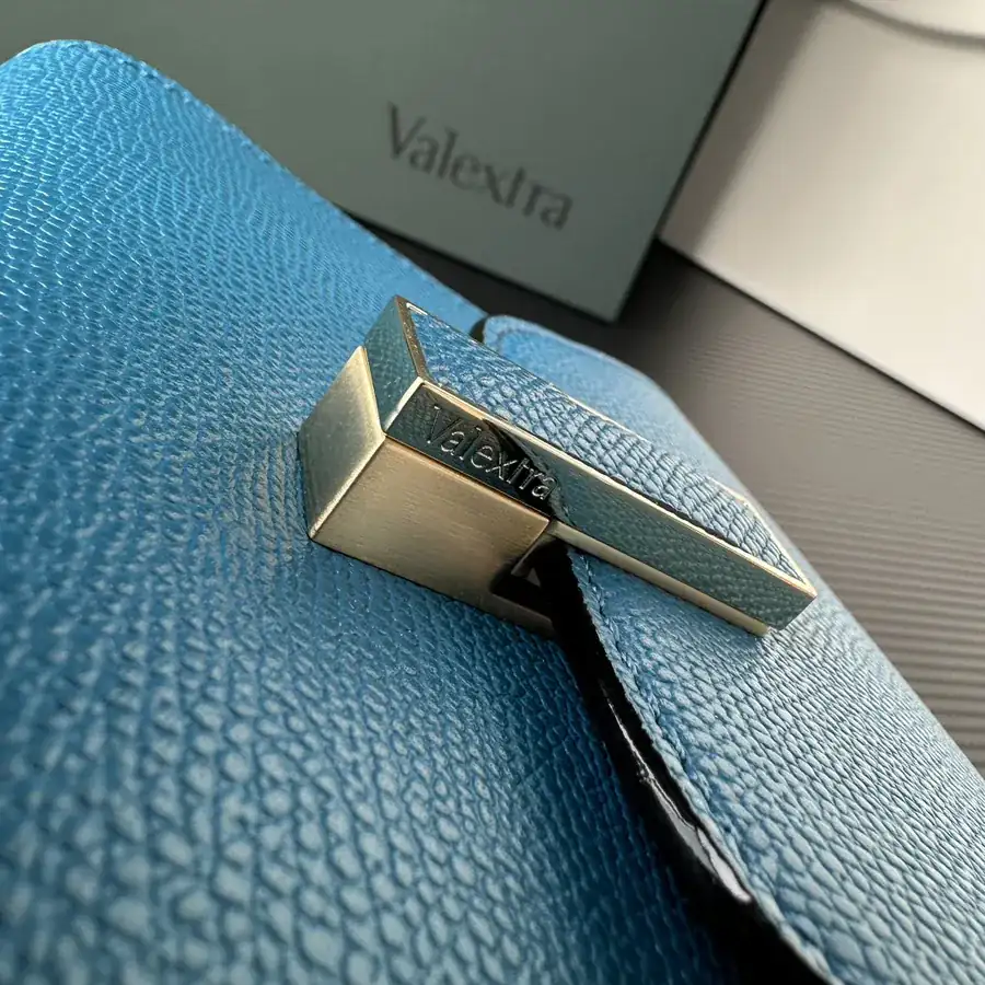 Valextra Iside Minimalist Design with Grained Calfskin