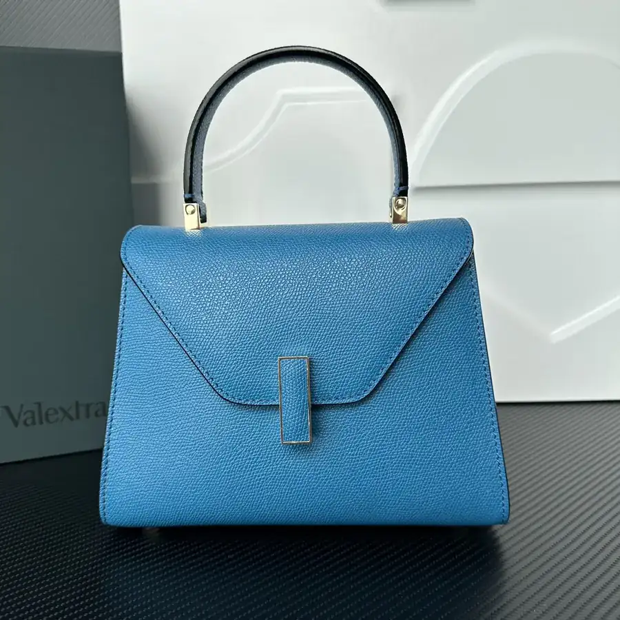 Valextra Iside Minimalist Design with Grained Calfskin