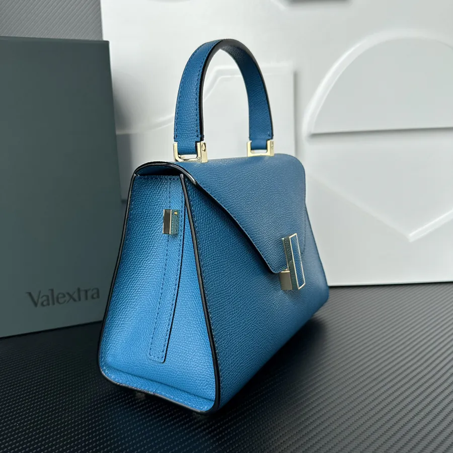 Valextra Iside Minimalist Design with Grained Calfskin