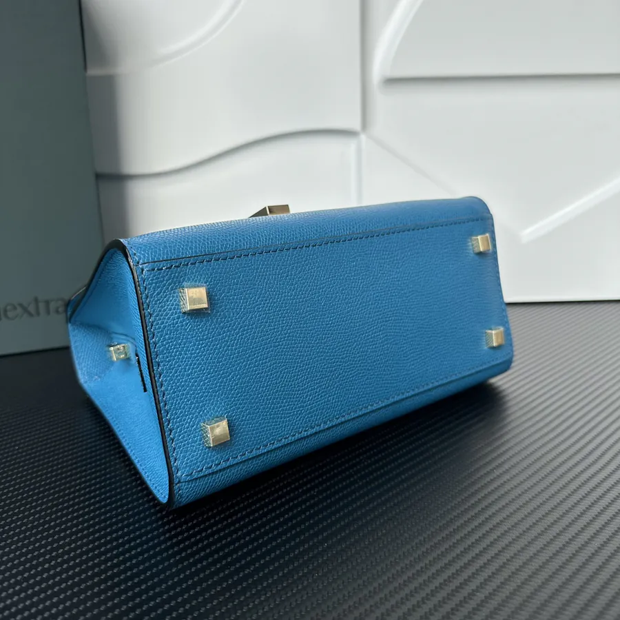 Valextra Iside Minimalist Design with Grained Calfskin