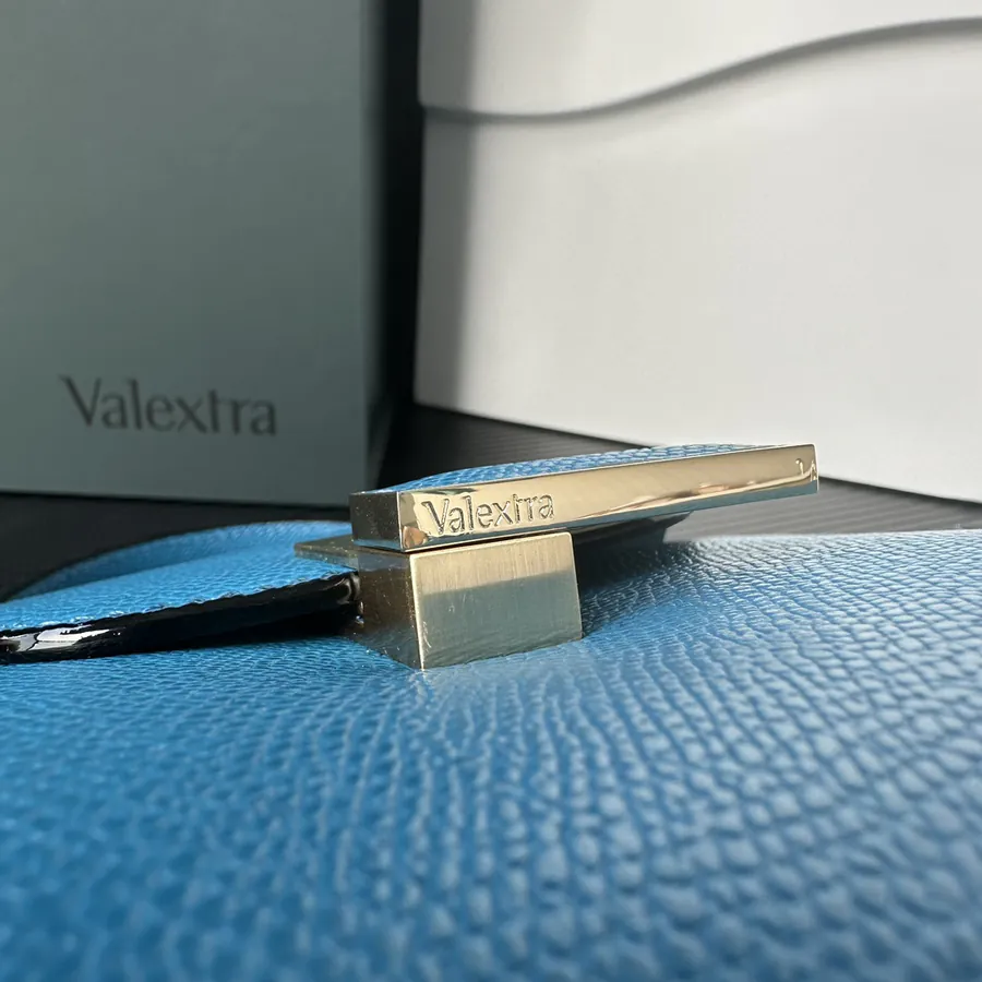 Valextra Iside Minimalist Design with Grained Calfskin