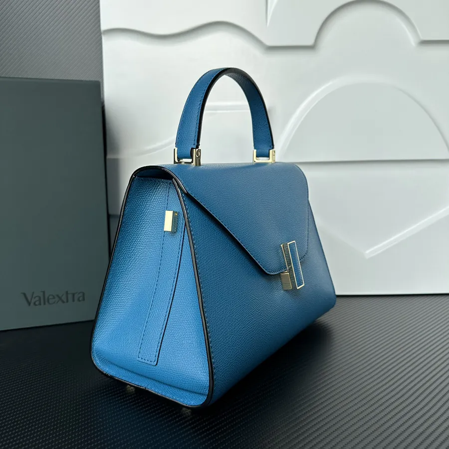 Valextra Iside Minimalist Design, Sleek Lines, Professional Elegance