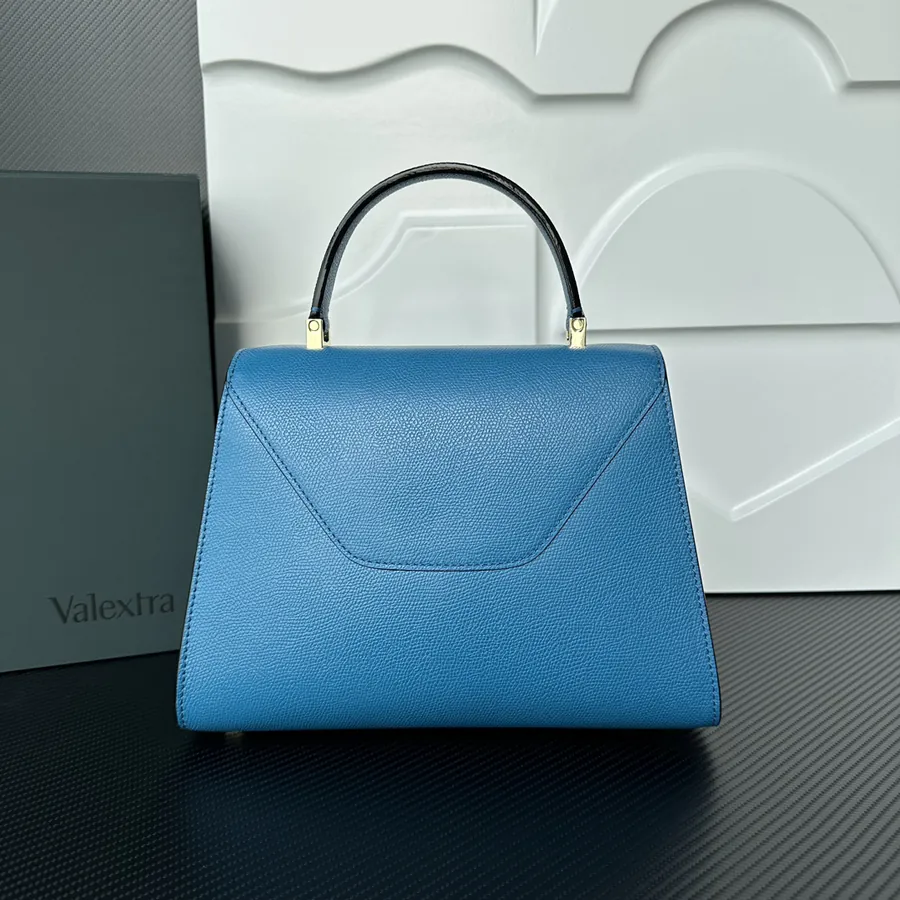 Valextra Iside Minimalist Design, Sleek Lines, Professional Elegance