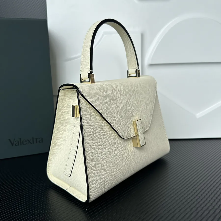 Valextra Iside Minimalist Design with Grained Calfskin