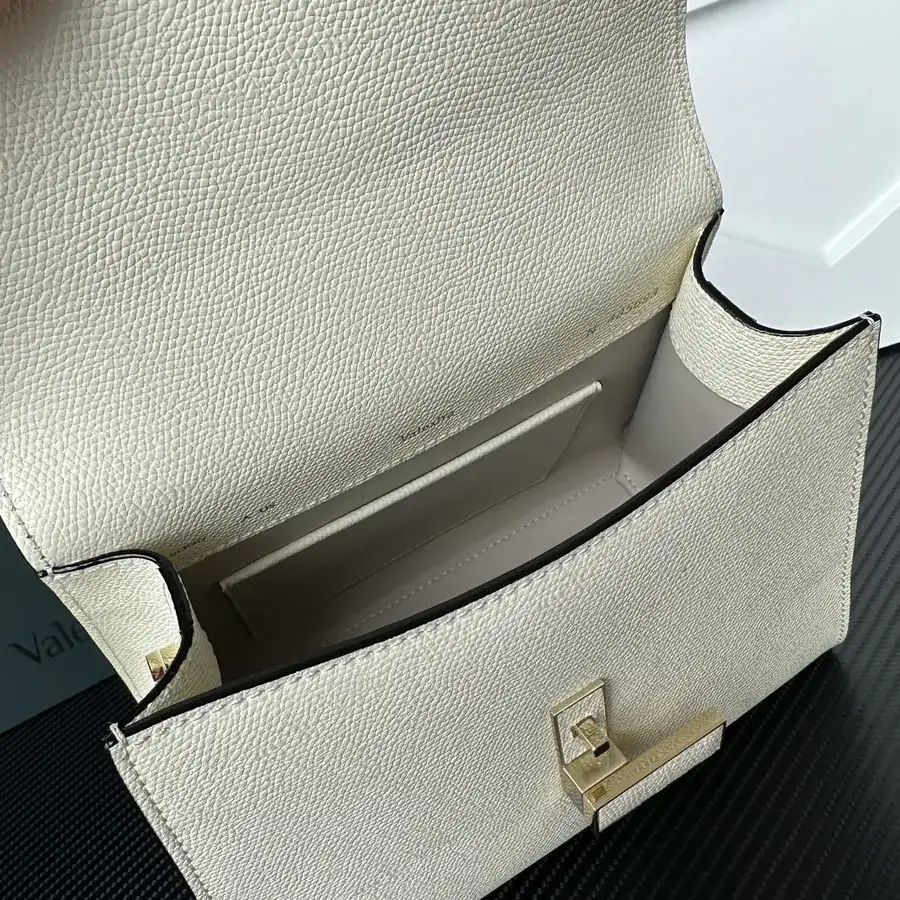 Valextra Iside Minimalist Design with Grained Calfskin