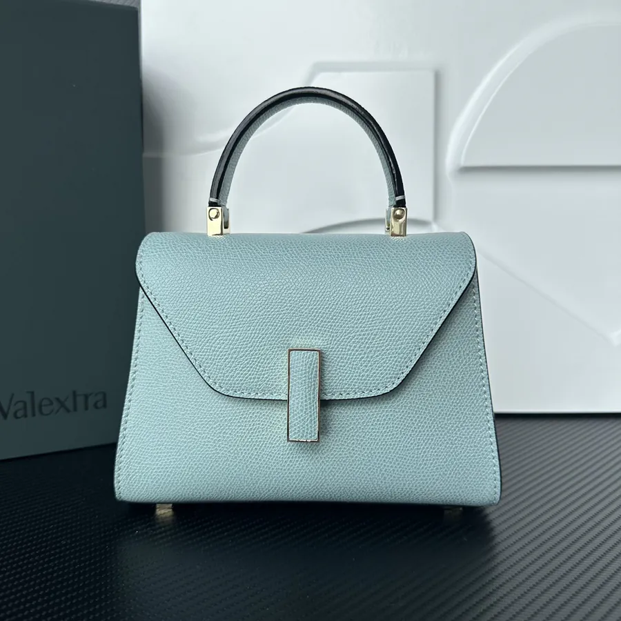Valextra Iside Minimalist Design with Grained Calfskin Interior