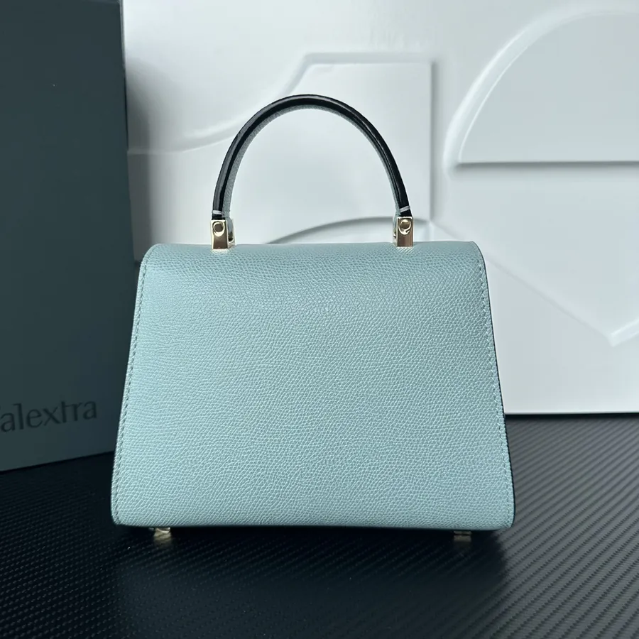 Valextra Iside Minimalist Design with Grained Calfskin Interior