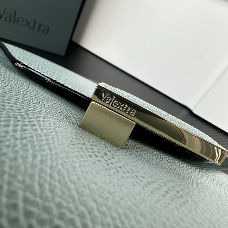 Valextra Iside Minimalist Design with Grained Calfskin Interior
