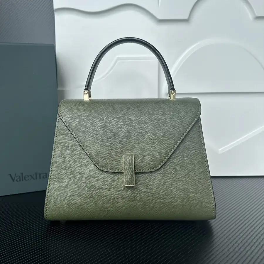 Valextra Iside Minimalist Design with Grained Calfskin Interior
