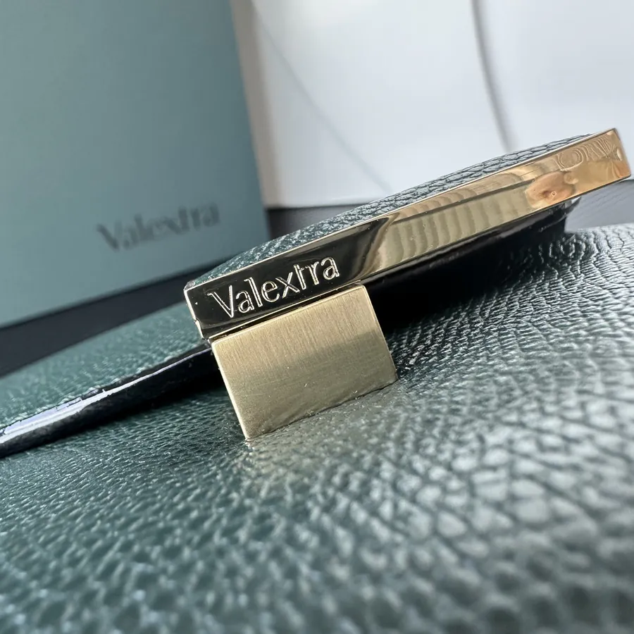 Valextra Iside Minimalist Design with Grained Calfskin