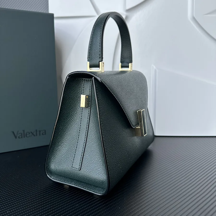 Valextra Iside Minimalist Design with Grained Calfskin Interior