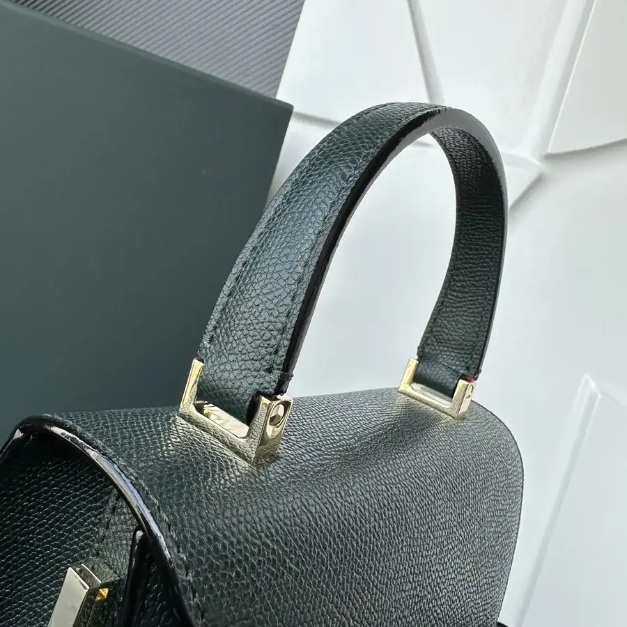 Valextra Iside Minimalist Design with Grained Calfskin Interior