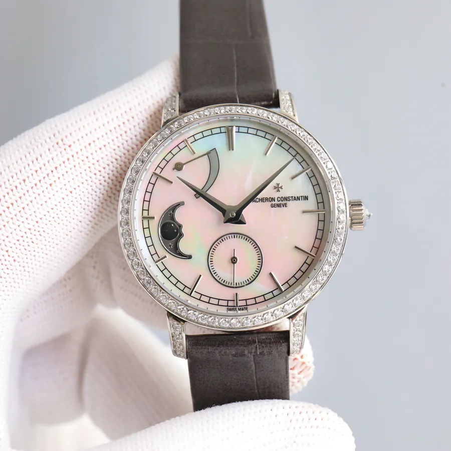 江诗丹顿传袭系列月相腕表 36mm White Gold