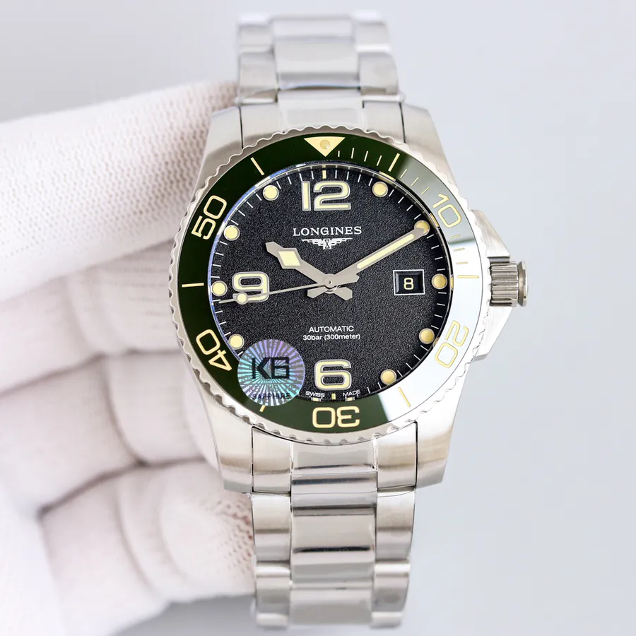 LONGINES康卡斯丛林绿腕表
