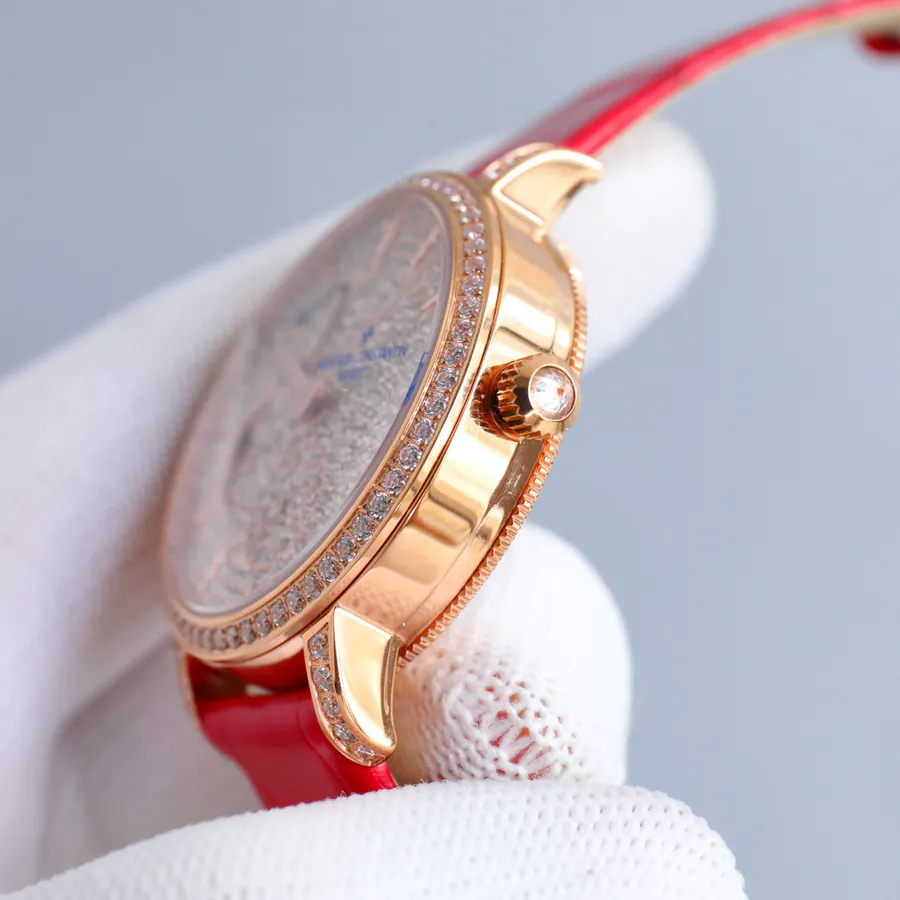 江诗丹顿传袭系列月相腕表 36mm 白金表壳