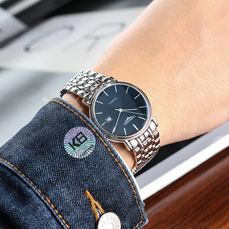 L'Éclat Bleu: Elegant Blue Leather Watch Band