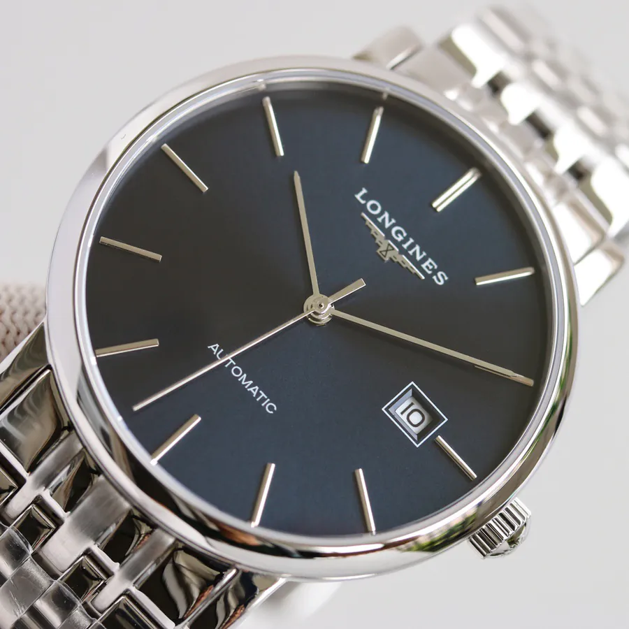 L'Éclat Bleu: Elegant Blue Leather Watch Band