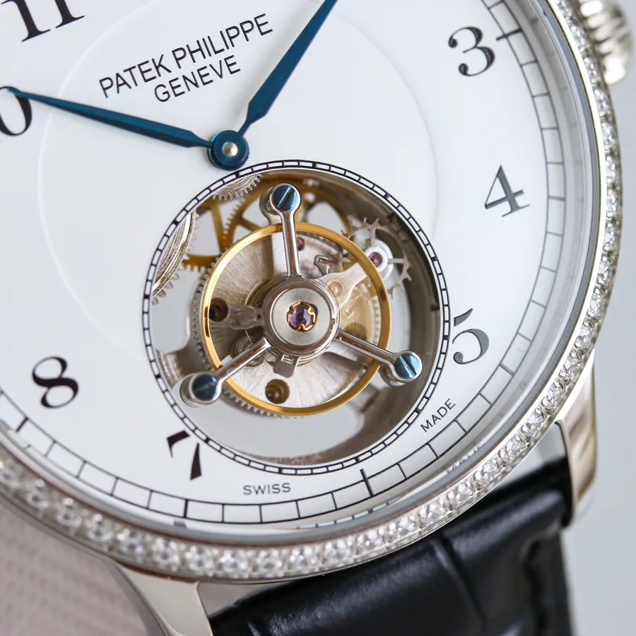 Patek Philippe Tourbillon: 3300