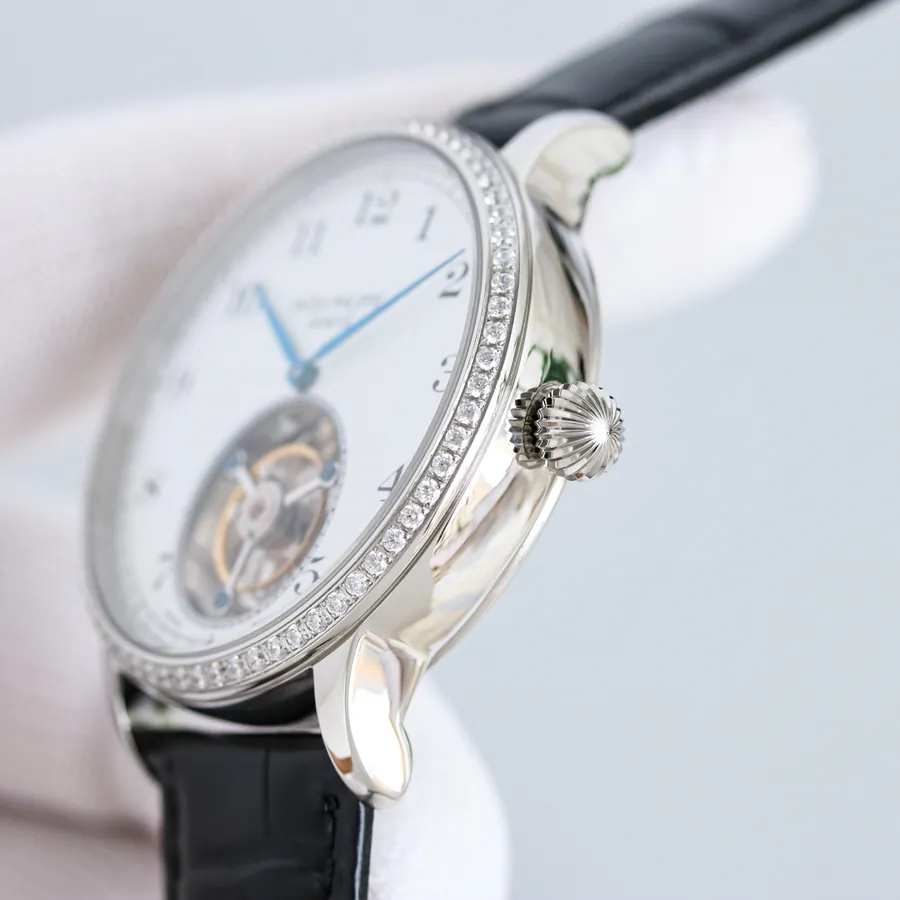 Patek Philippe Tourbillon: 3300