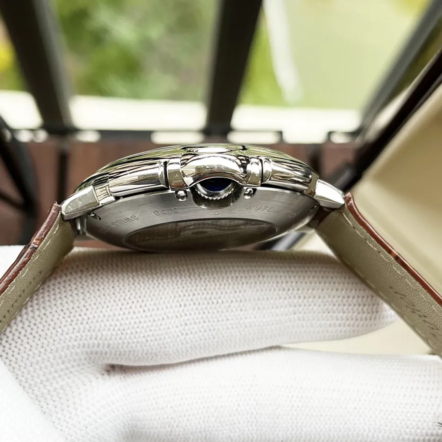 Cartier Men's Watch Classic and Elegant