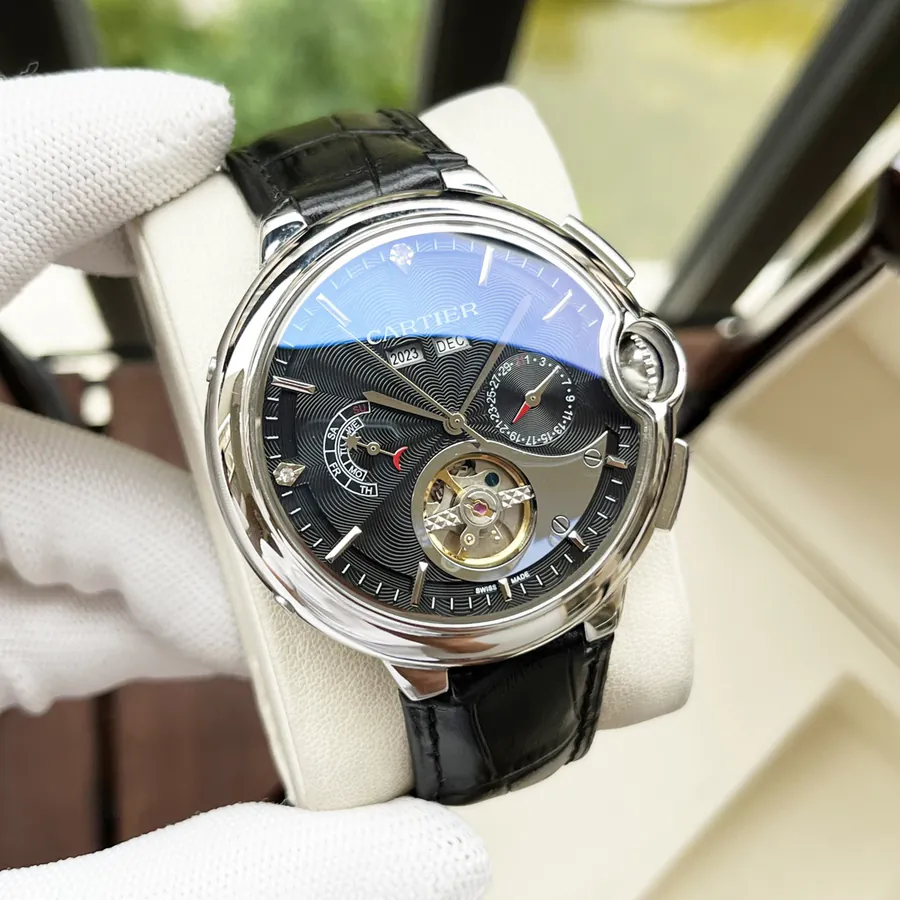 Cartier Men's Watch Simple and Elegant