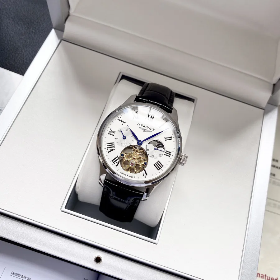 Longines Men's Watch Elegant Style, Simple Design